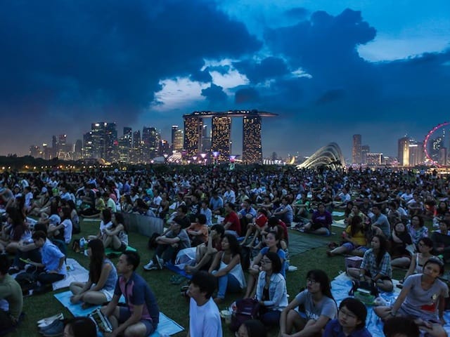 Feeling Broke? Here Are 10 Exciting Yet Affordable Date Ideas Under $35 In Singapore!