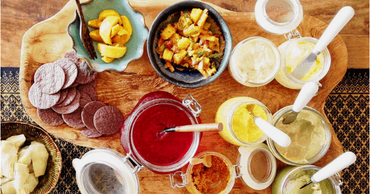 Don’t Buy Gifts, Buy Experiences: There’s A New Local Service That’s Like Airbnb But For Foodies