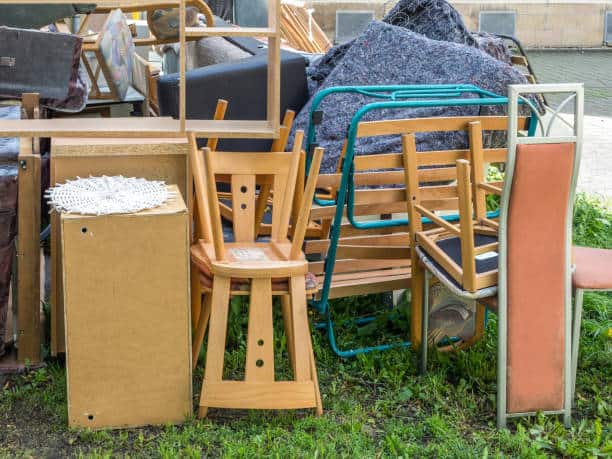 Get Rid Of That Bulky Sofa With These Furniture Disposal Services